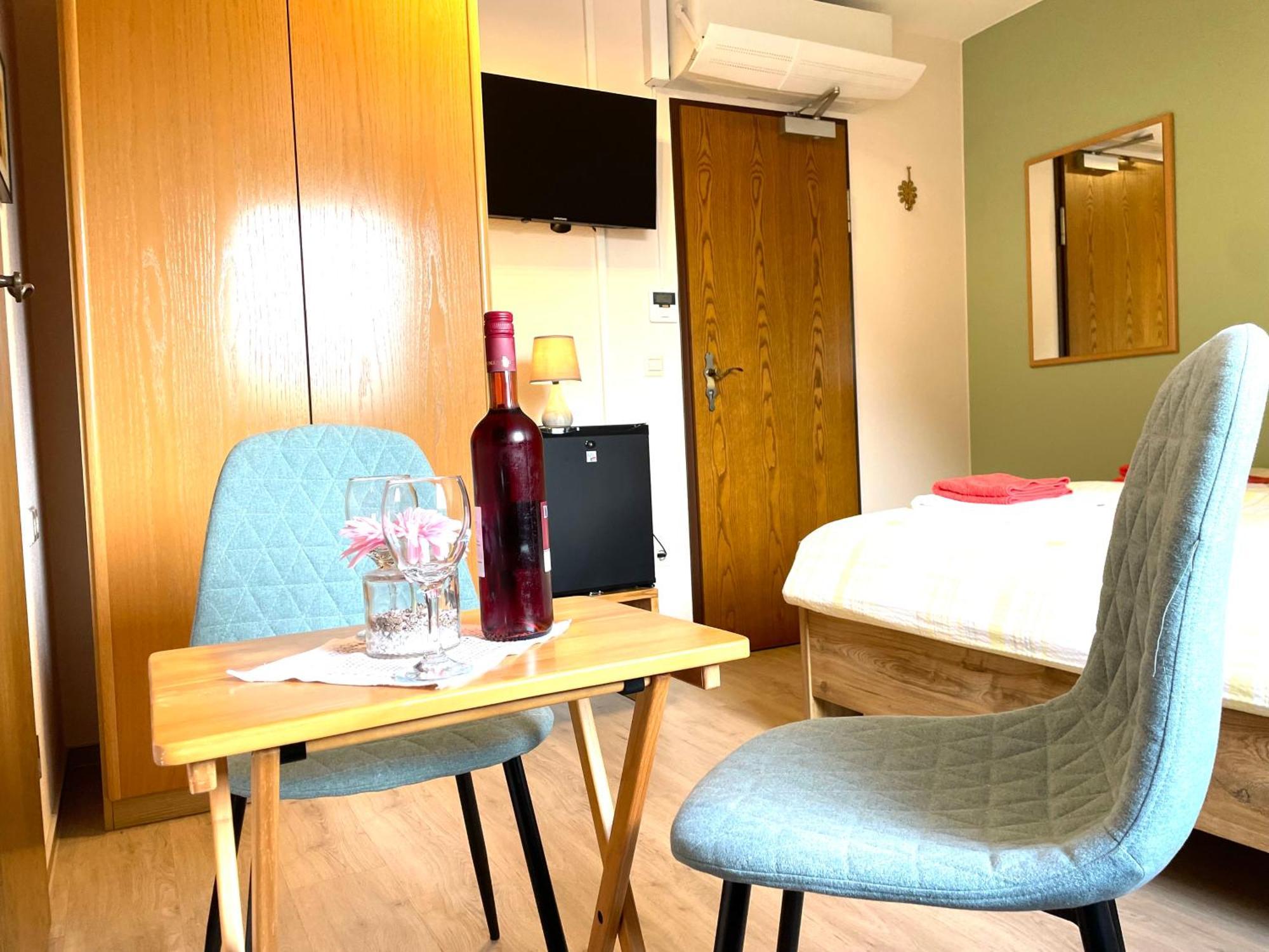 Ferienpension Bei Stenze Senheim Chambre photo